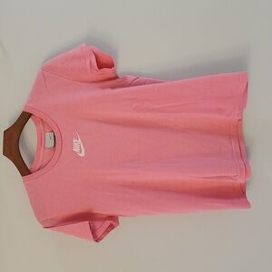 Pink Nike t-shirt, size small,
